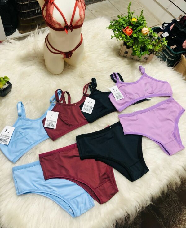 Conjunto Menina Moça em Poliester com Elastano